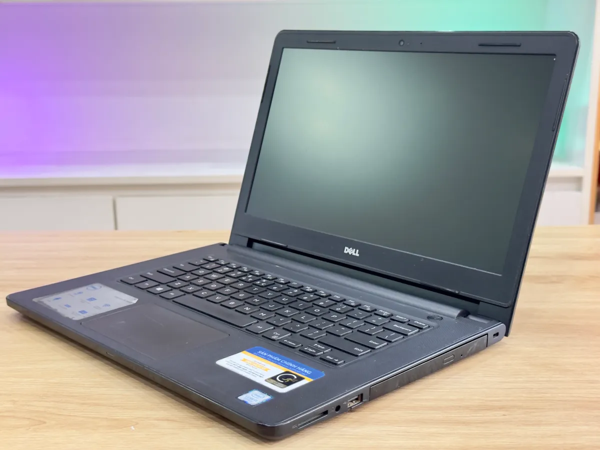 Dell i3 gen8 4 128 4tr