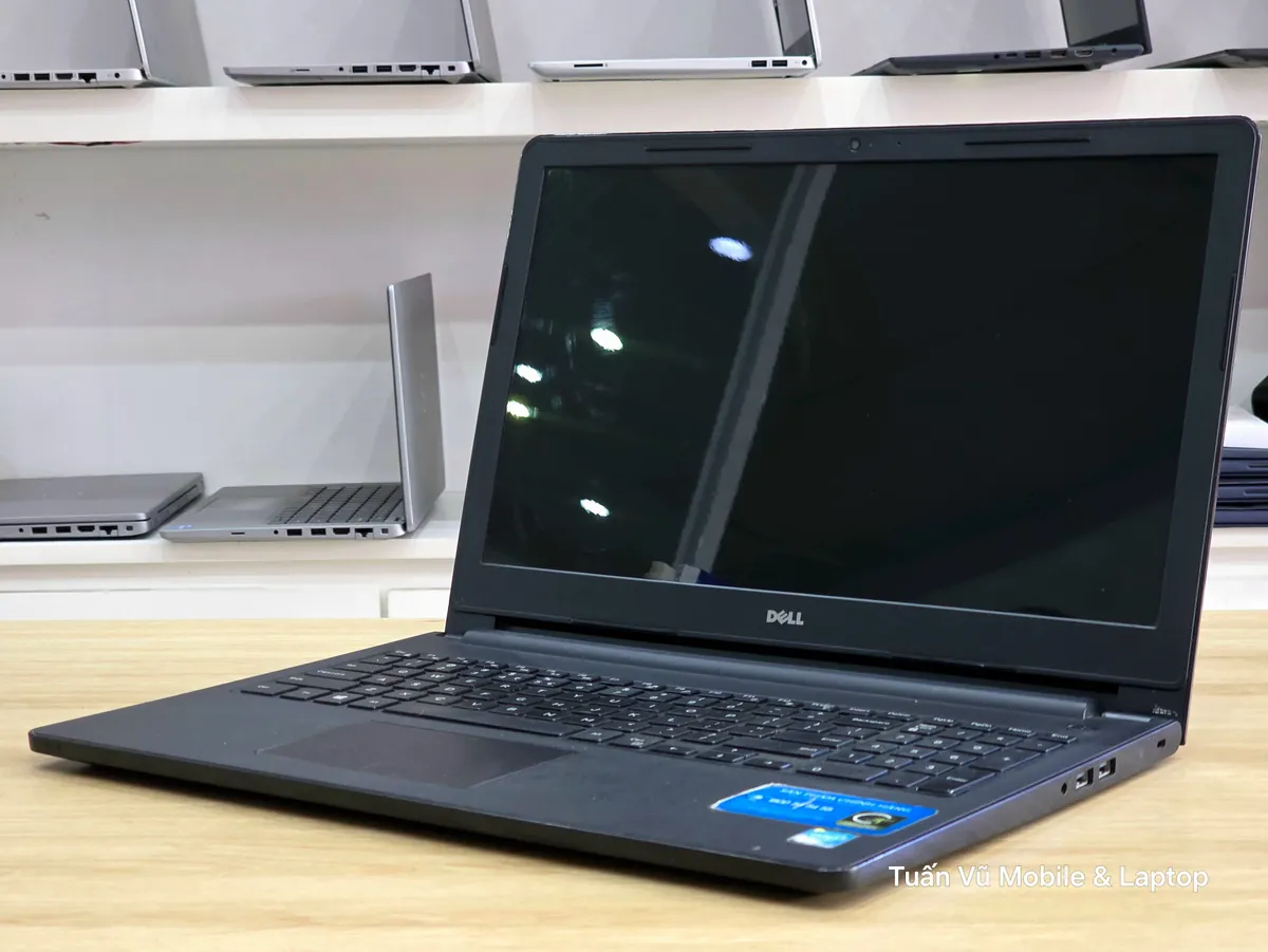 Dell Inspiron 3551 Celeron N2840 4 120