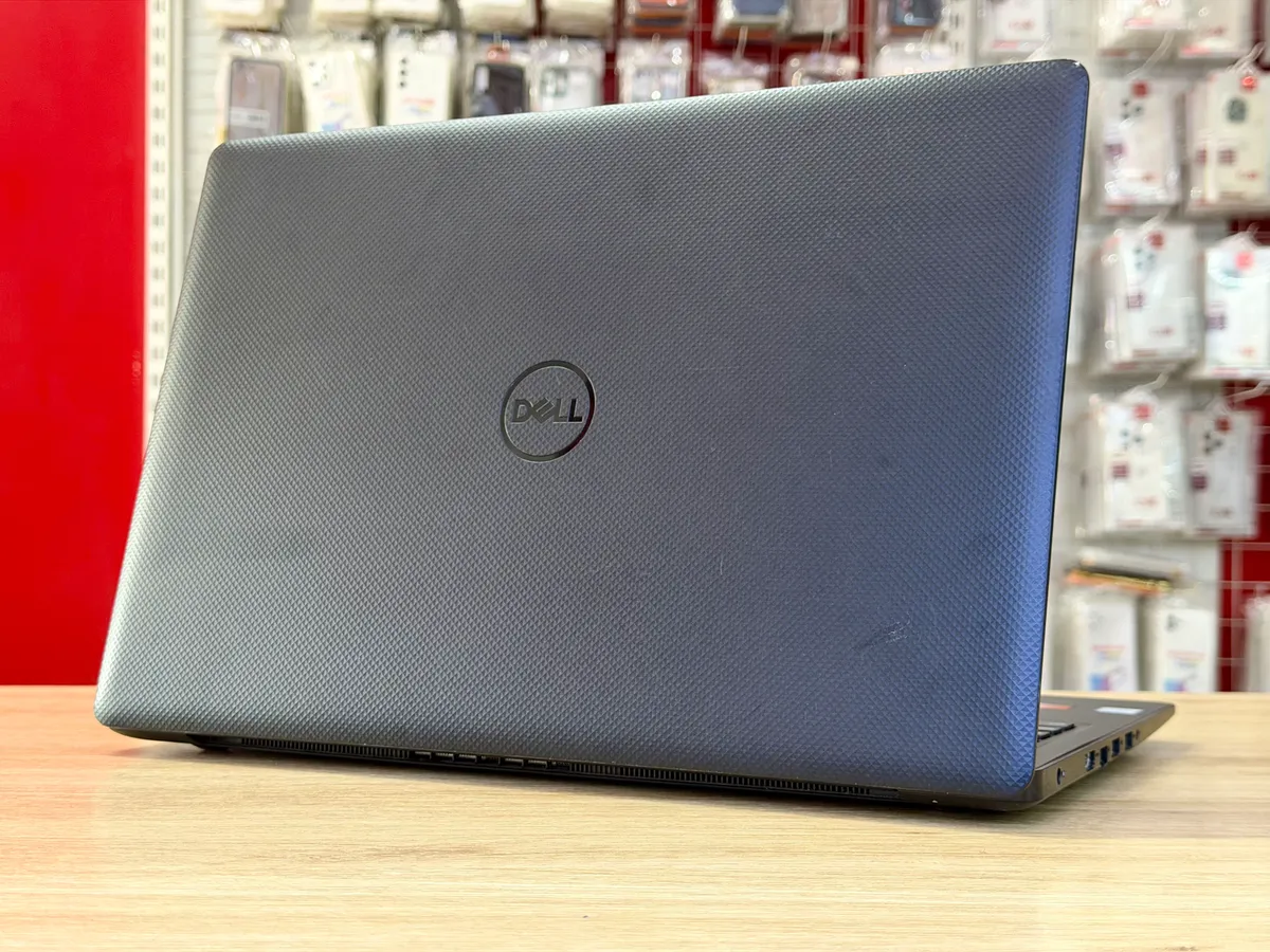 Dell Vostro 3580   i5 8265U 4 ssd 128+ hdd 1T  giá 5tr5