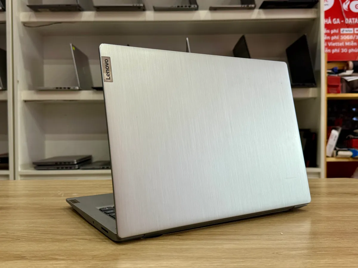 Lenovo i3 gen10 8 256 14inch 6tr5