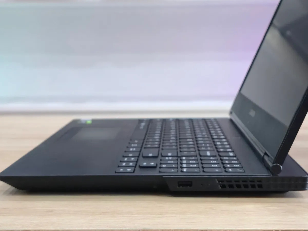 Lenovo Legion Y7000 i5 gen9H 8 256 1650 — ảnh 3