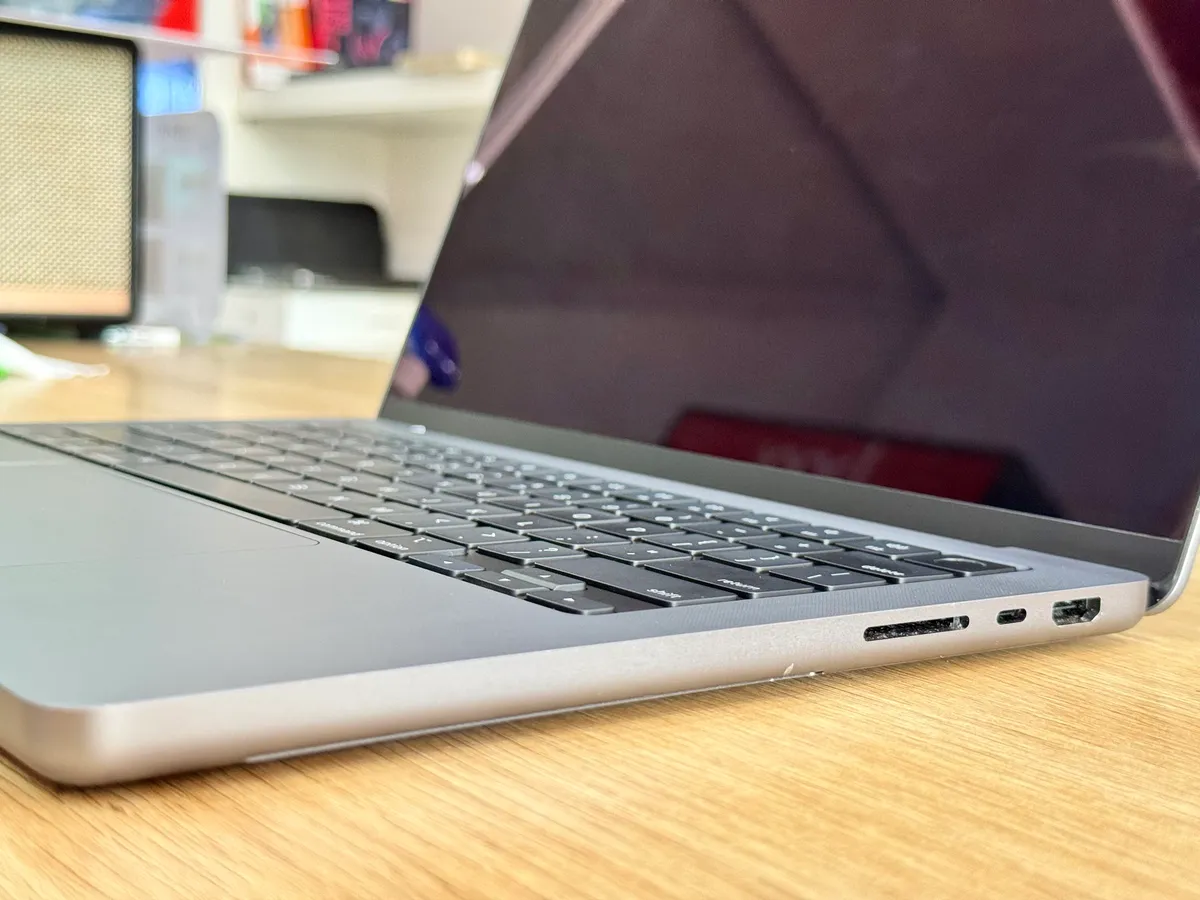 MacBook Pro 13inch M1 2020 16gb ram 512gb 18tr5 — ảnh 4