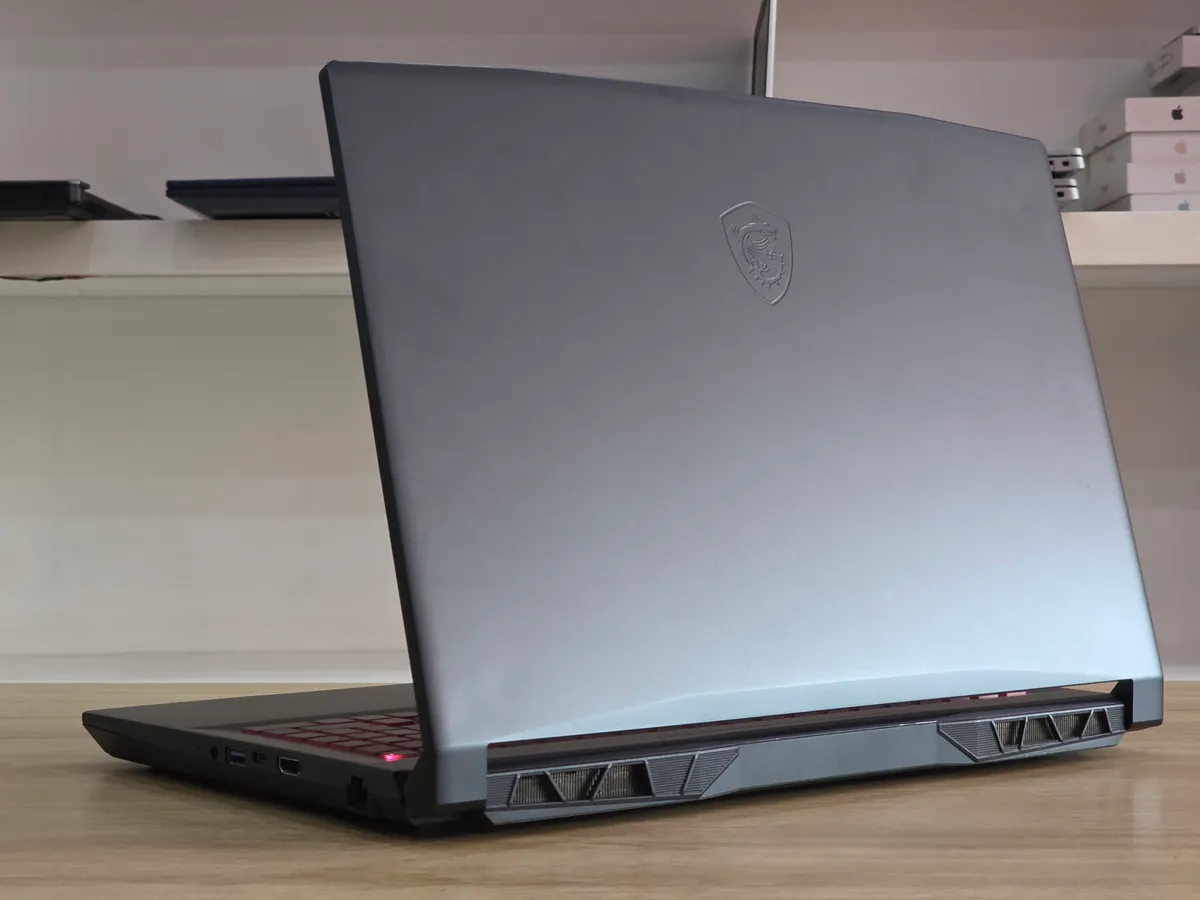 MSI Katana GF66 12UD i7 gen12700H 8 512 RTX 3050 Ti 4gb
