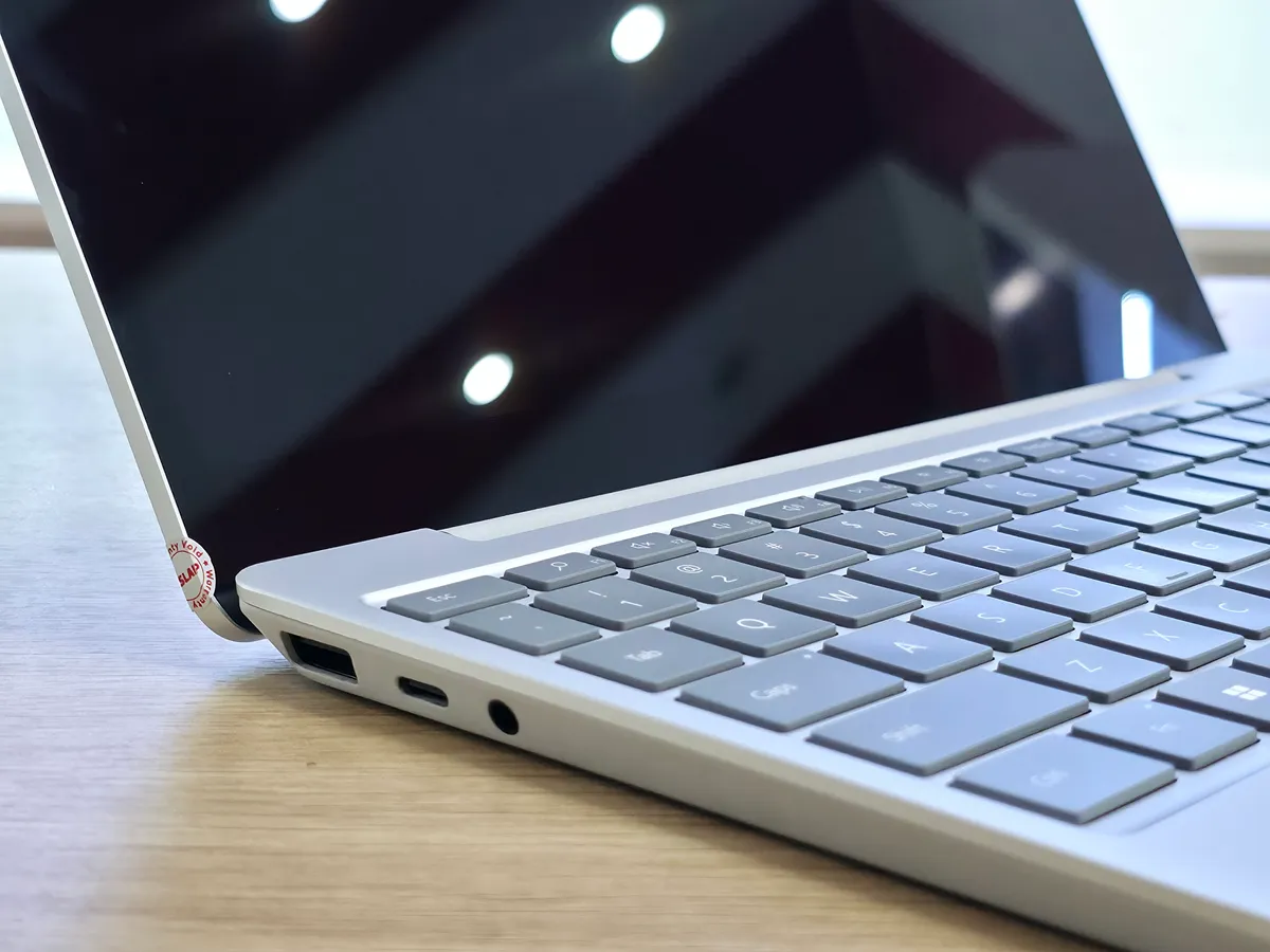 Surface Laptop Go 2   i5 1135G7 16 256 1.1kg — ảnh 5